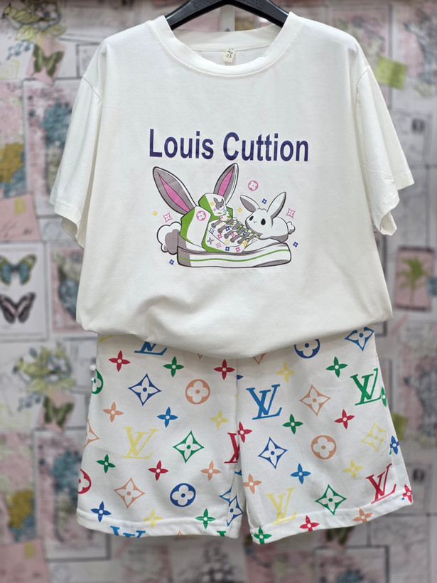 عکس محصول ست دو تیکه خواهر برادری طرح دار (تیشرت پنبهای + شلوارک چاپدار )مناسب 5 تا 10 سال - تصویر 3